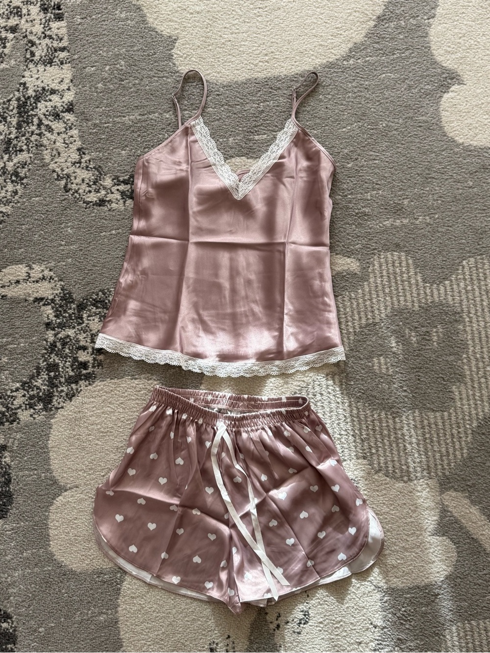 New Two-piece satin pajama set